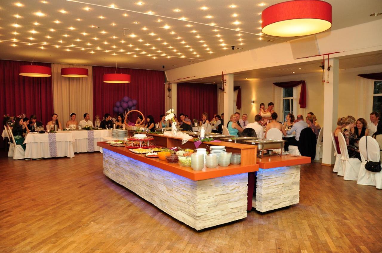 & Restaurant Zum Deutschen Hause Hotel